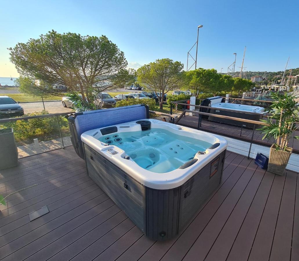 Marina Seahouse Brina Villa Portorož Exteriör bild