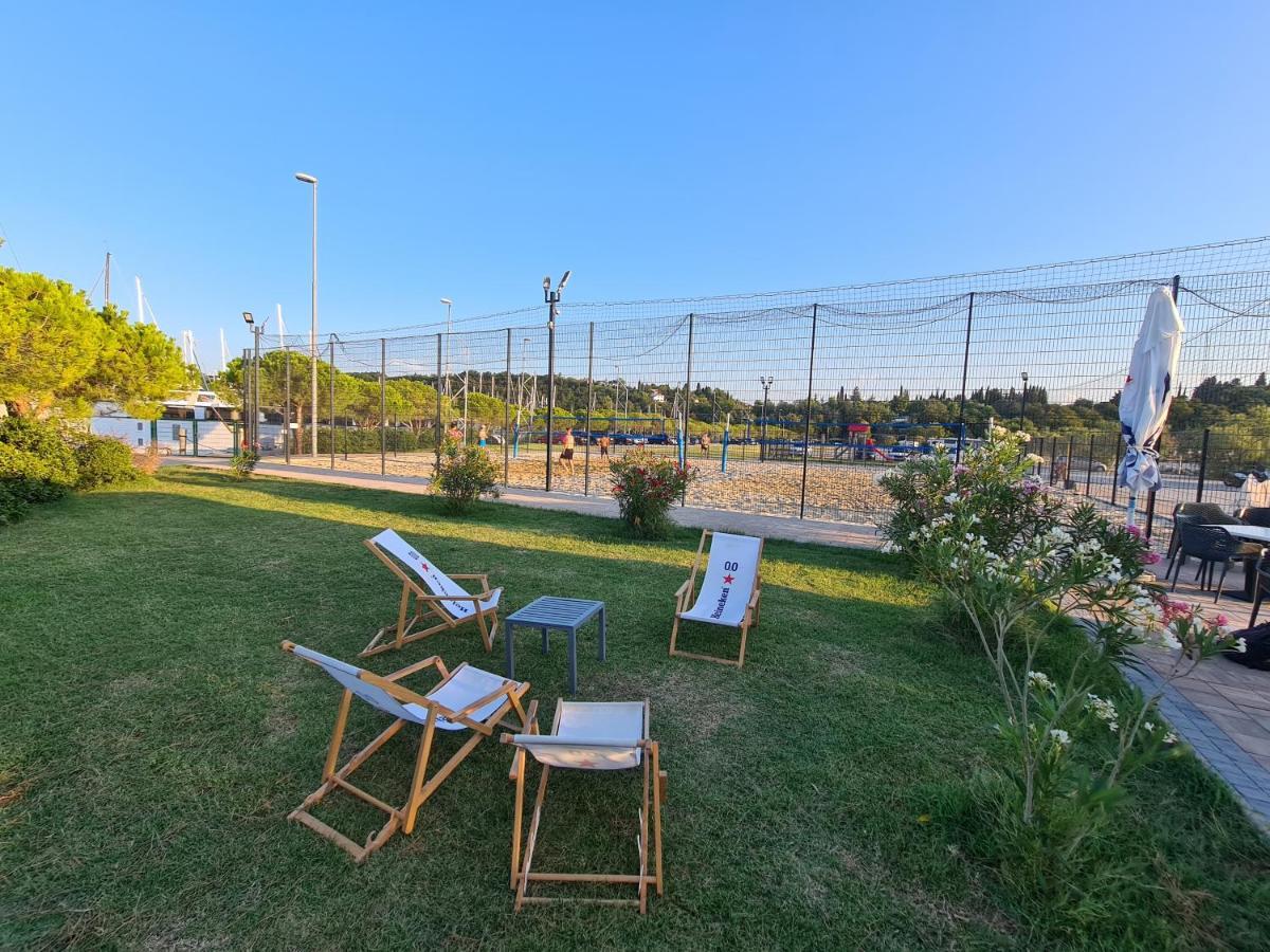 Marina Seahouse Brina Villa Portorož Exteriör bild